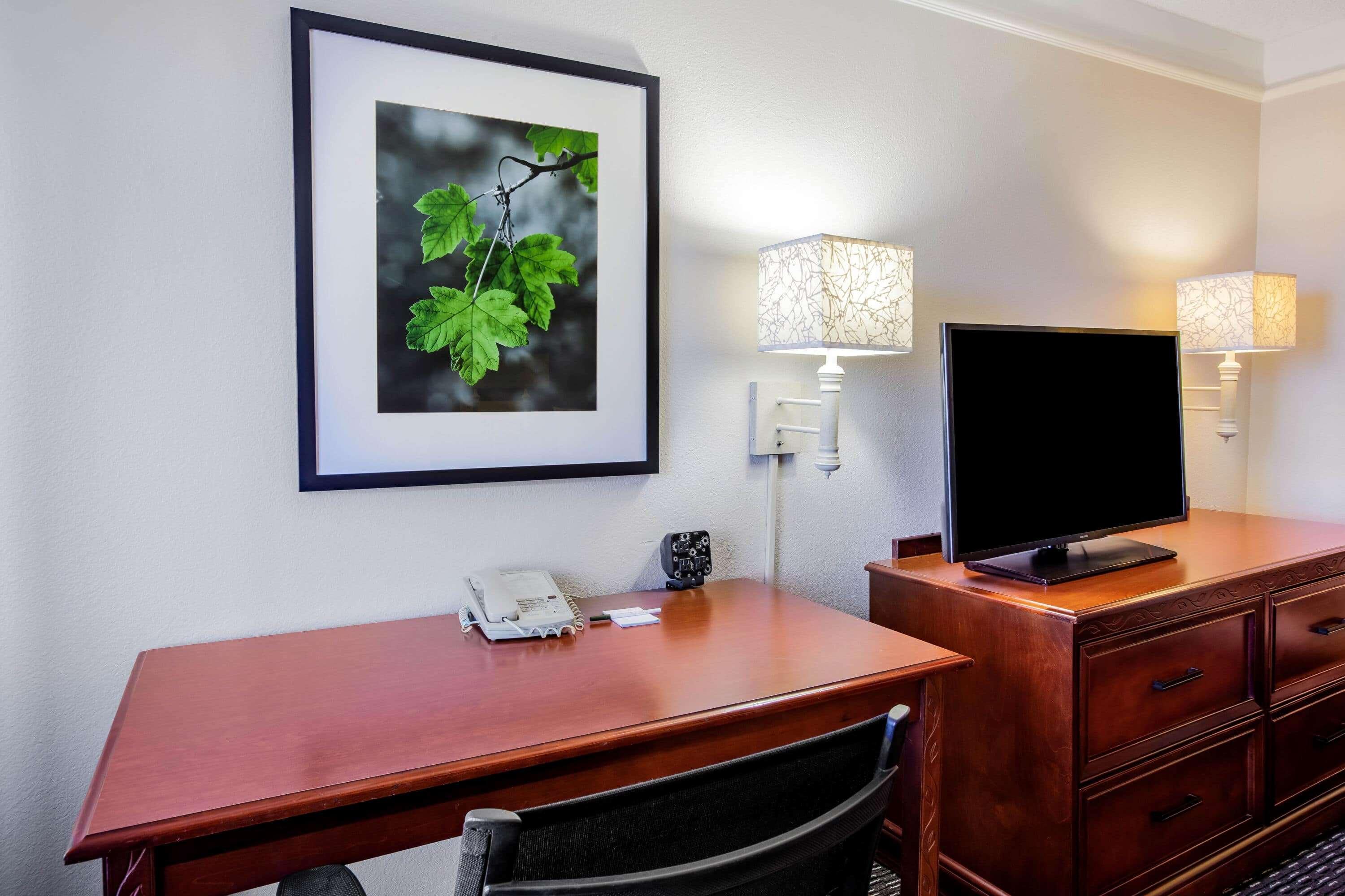 Hotel La Quinta By Wyndham Houston East 3*