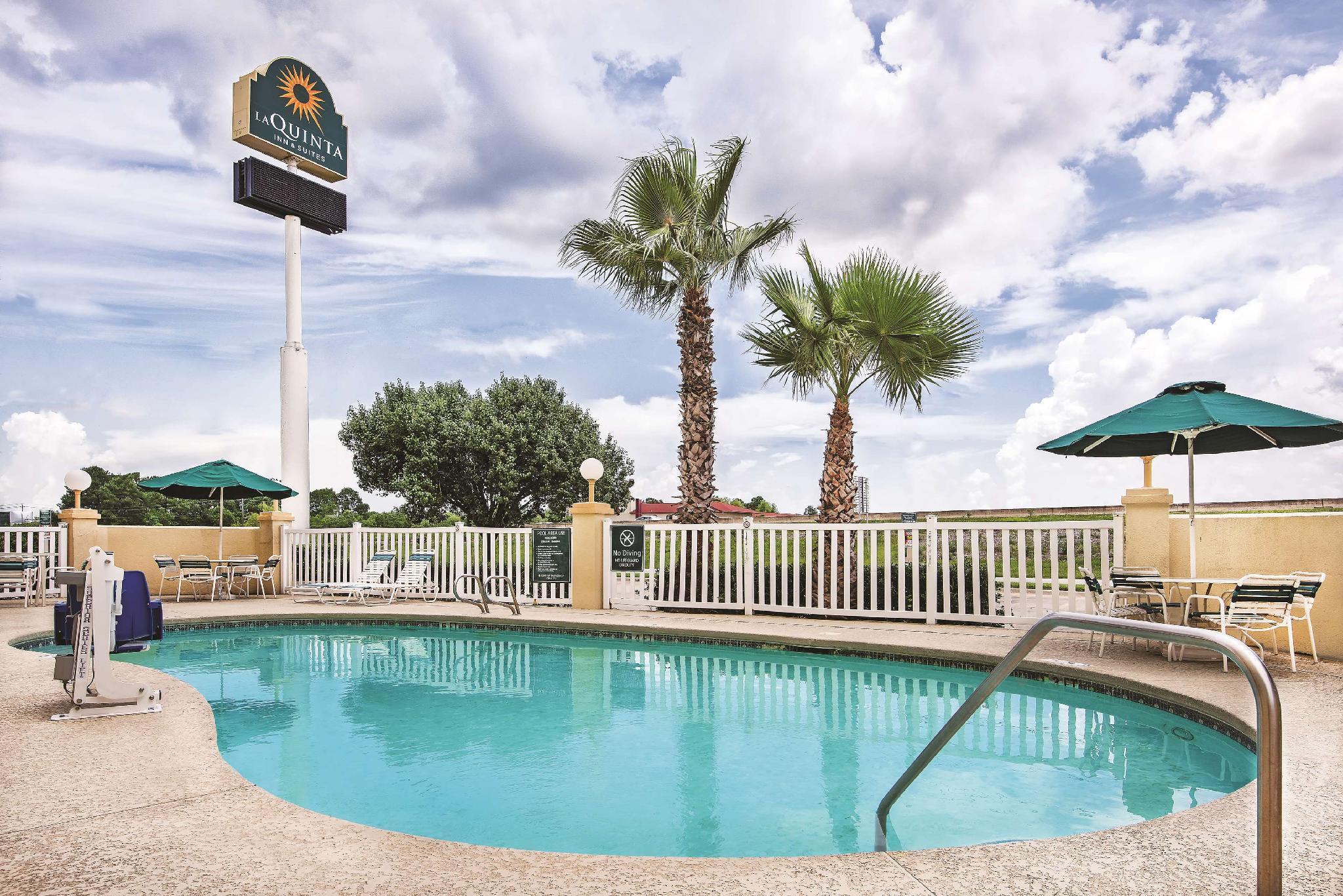 La Quinta By Wyndham Houston East 3*